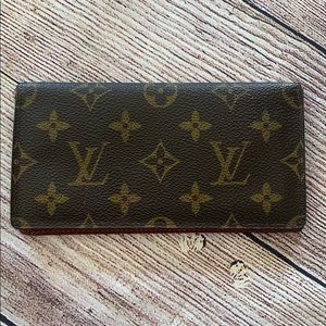 Authentic Louis Vuitton Checkbook Cover